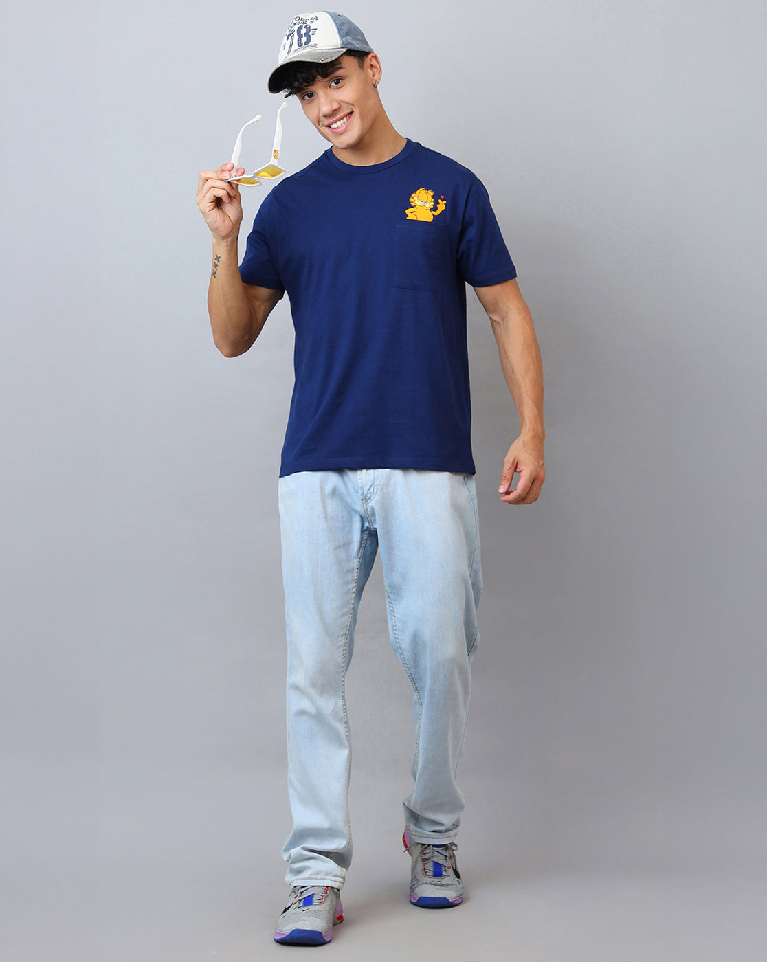Garfield Printed Regular Fit Tshirt For Men