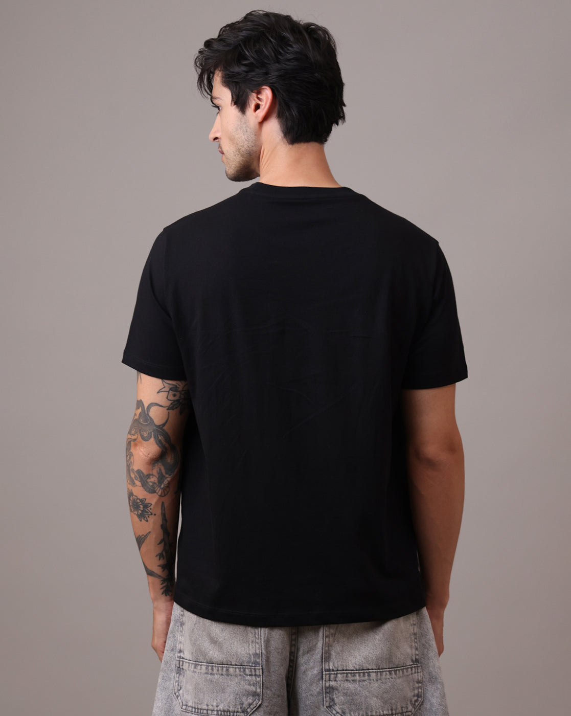 Friends Relaxed Fit Tshirt Men