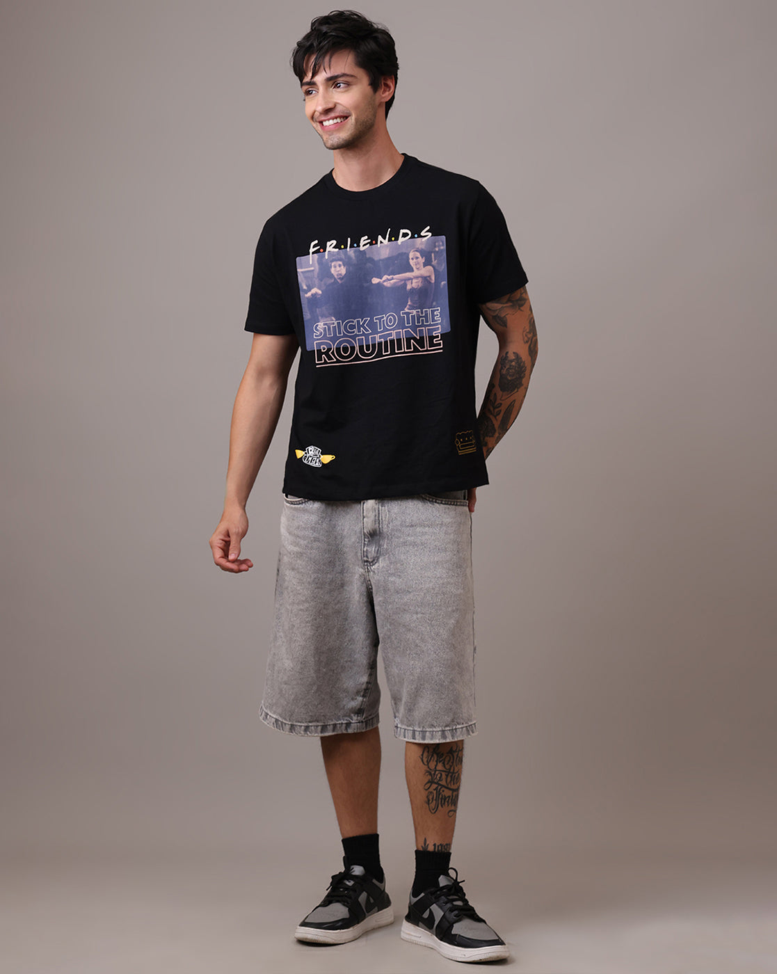 Friends Relaxed Fit Tshirt Men