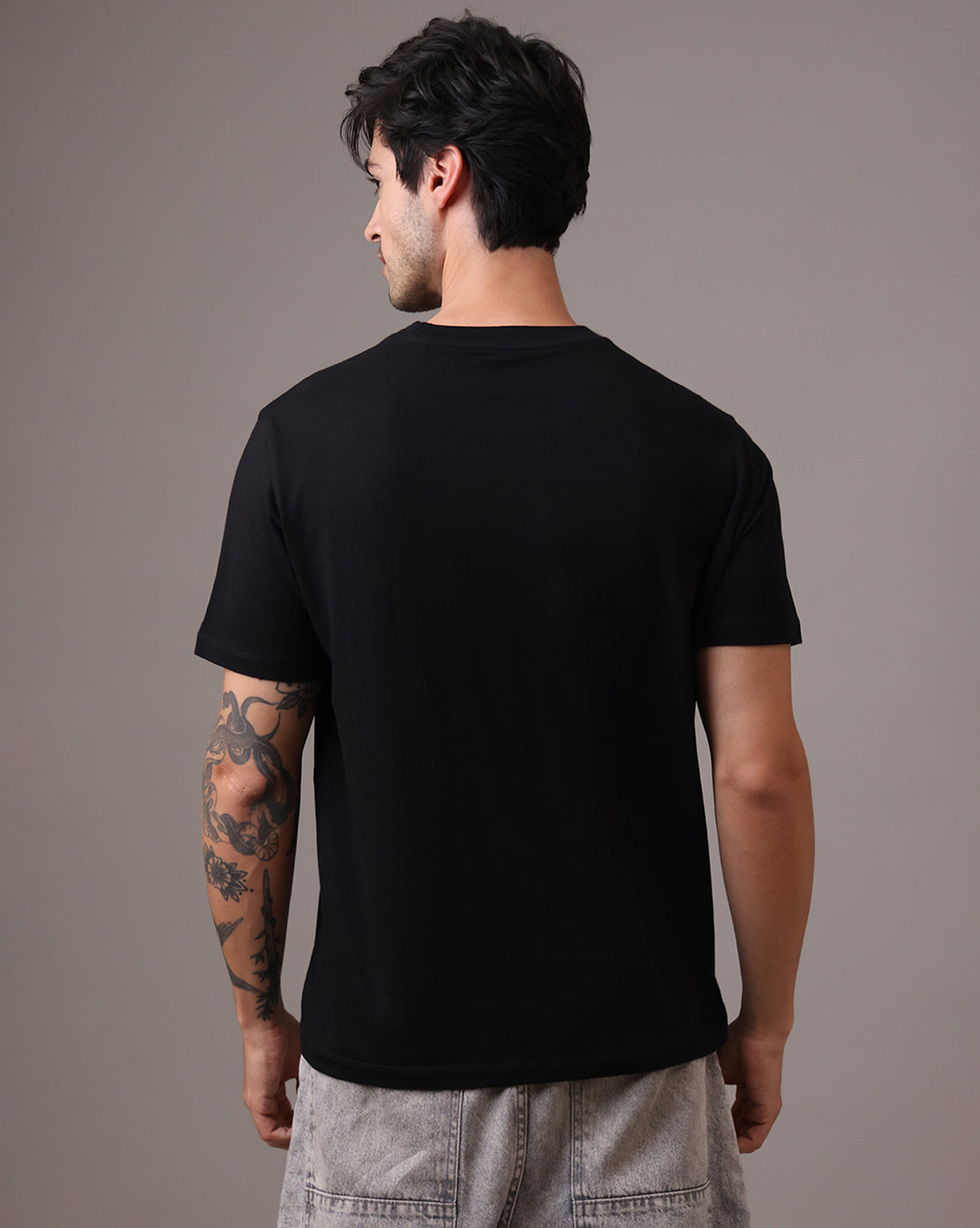 Friends Relaxed Fit Tshirt Men