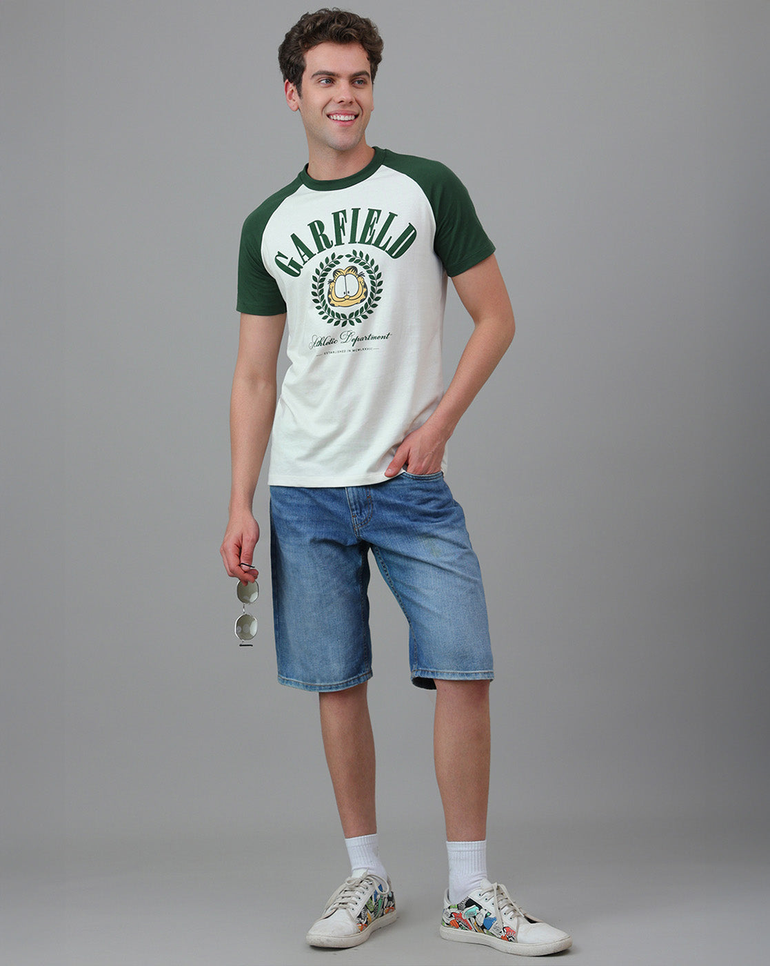 Garfield Printed Regular Fit Tshirt For Men