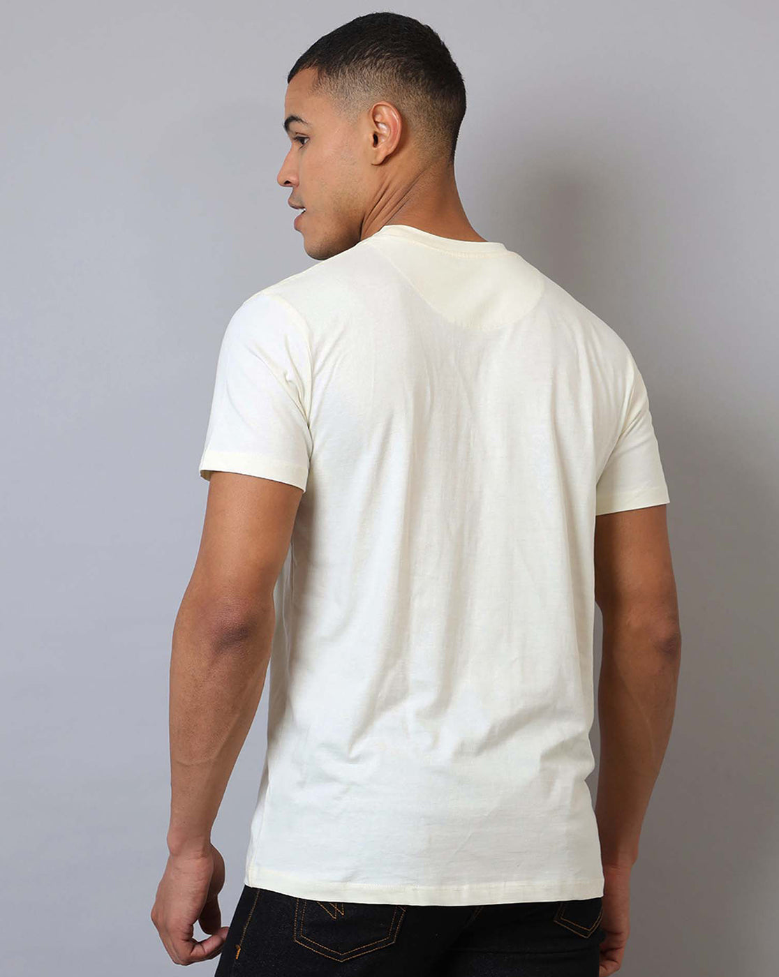 One Piece Printed Regular Fit Tshirt For Men