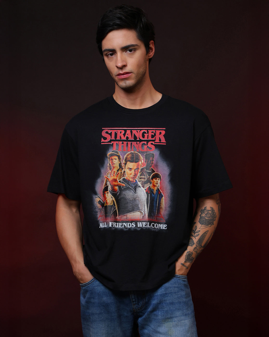 Stranger Things All Friends Welcome Oversized Tshirt Unisex