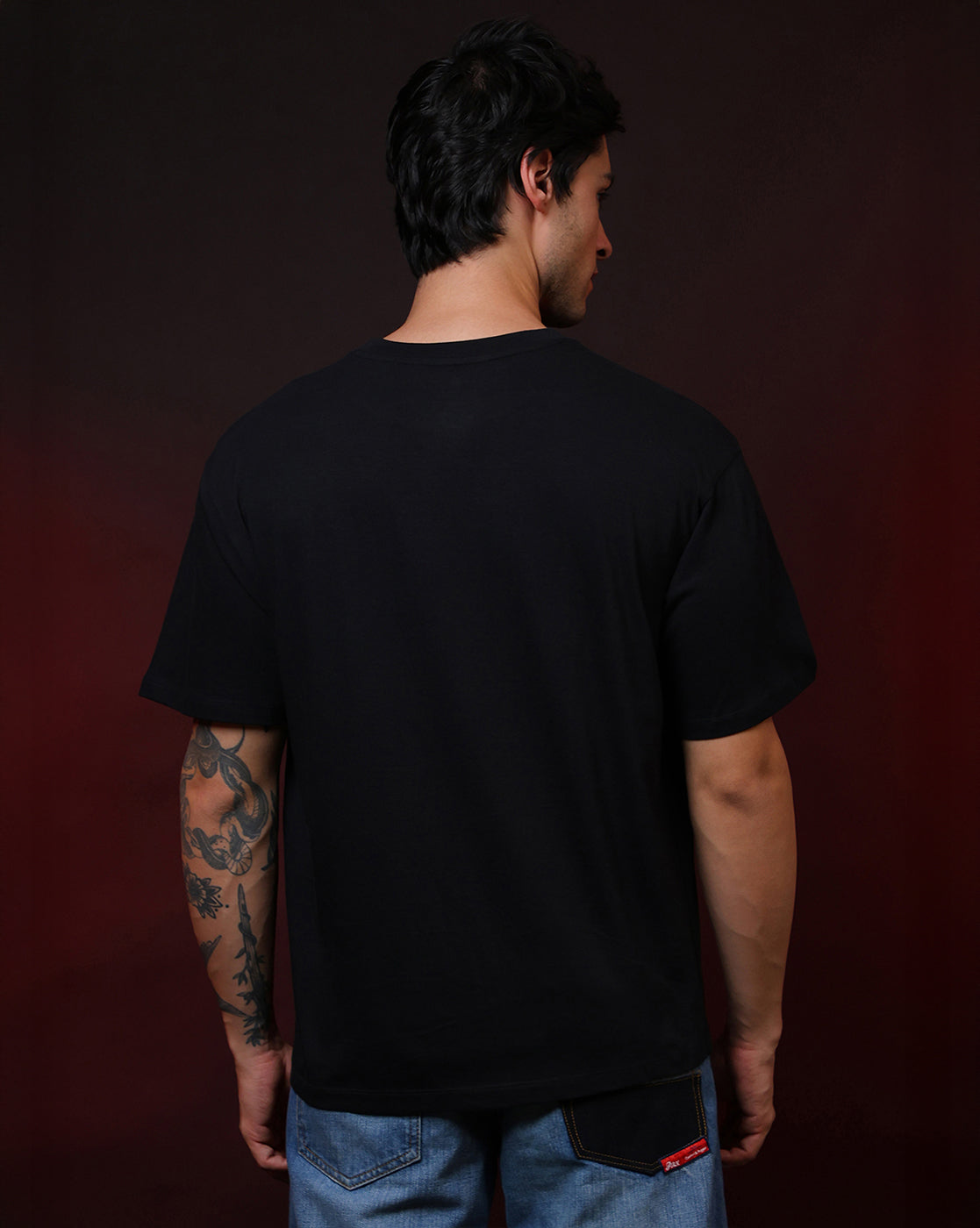 Stranger Things All Friends Welcome Oversized Tshirt Unisex