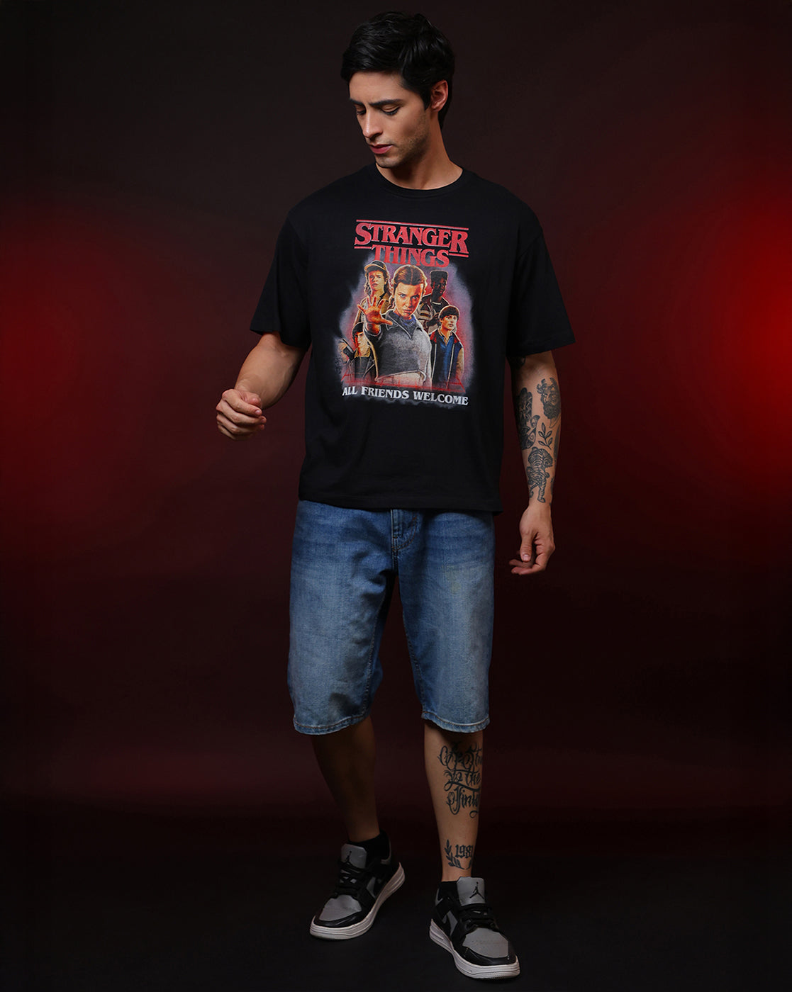 Stranger Things All Friends Welcome Oversized Tshirt Unisex