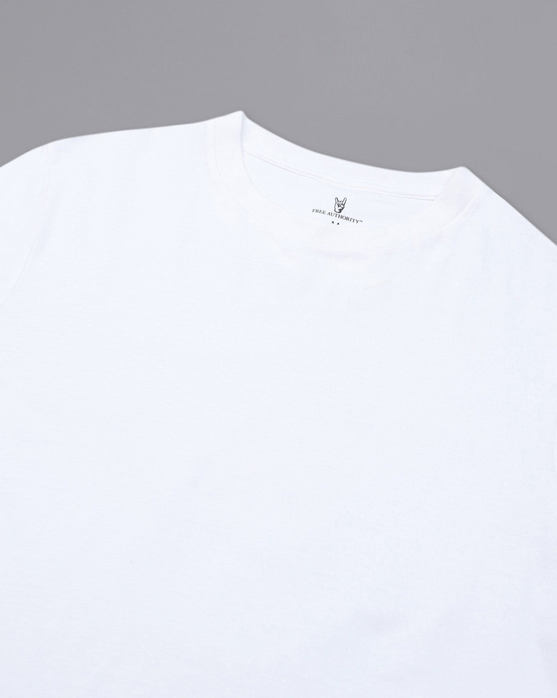 Men White Regular Fit Tshirt